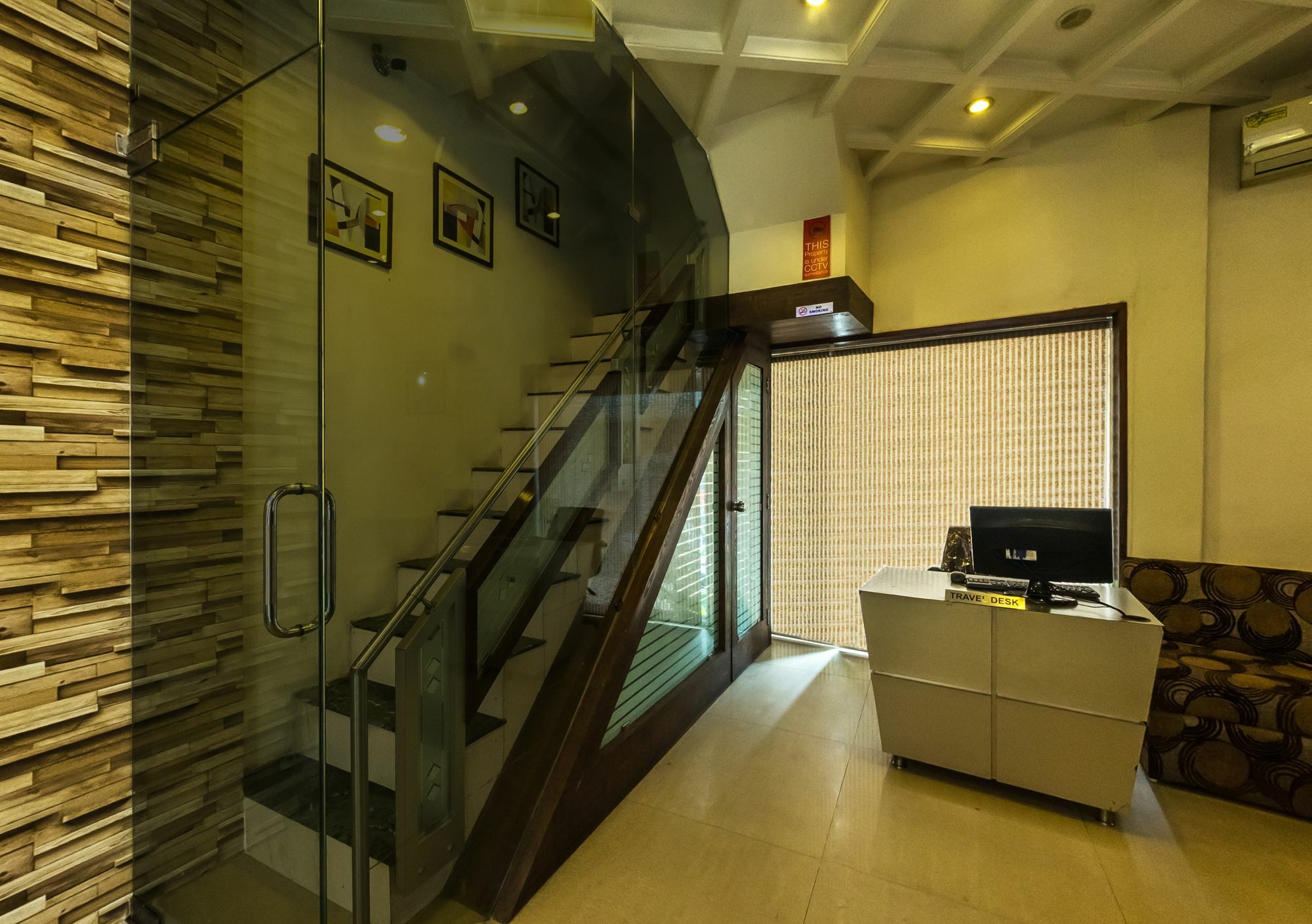Oyo Flagship 19003 Hotel Rudra Mahal Ahmedabad Exterior photo